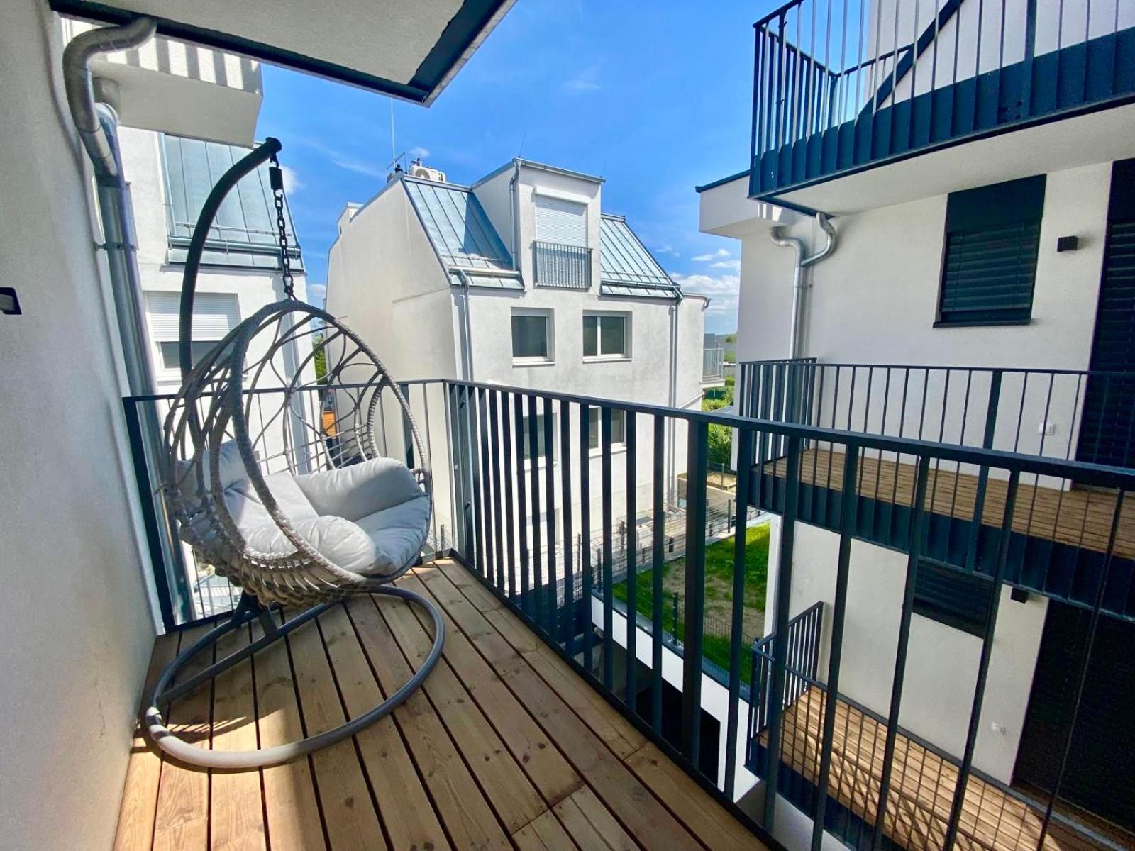 Modern Apartment With Balcony & Free Parking - Nearby Metro Vídeň Exteriér fotografie
