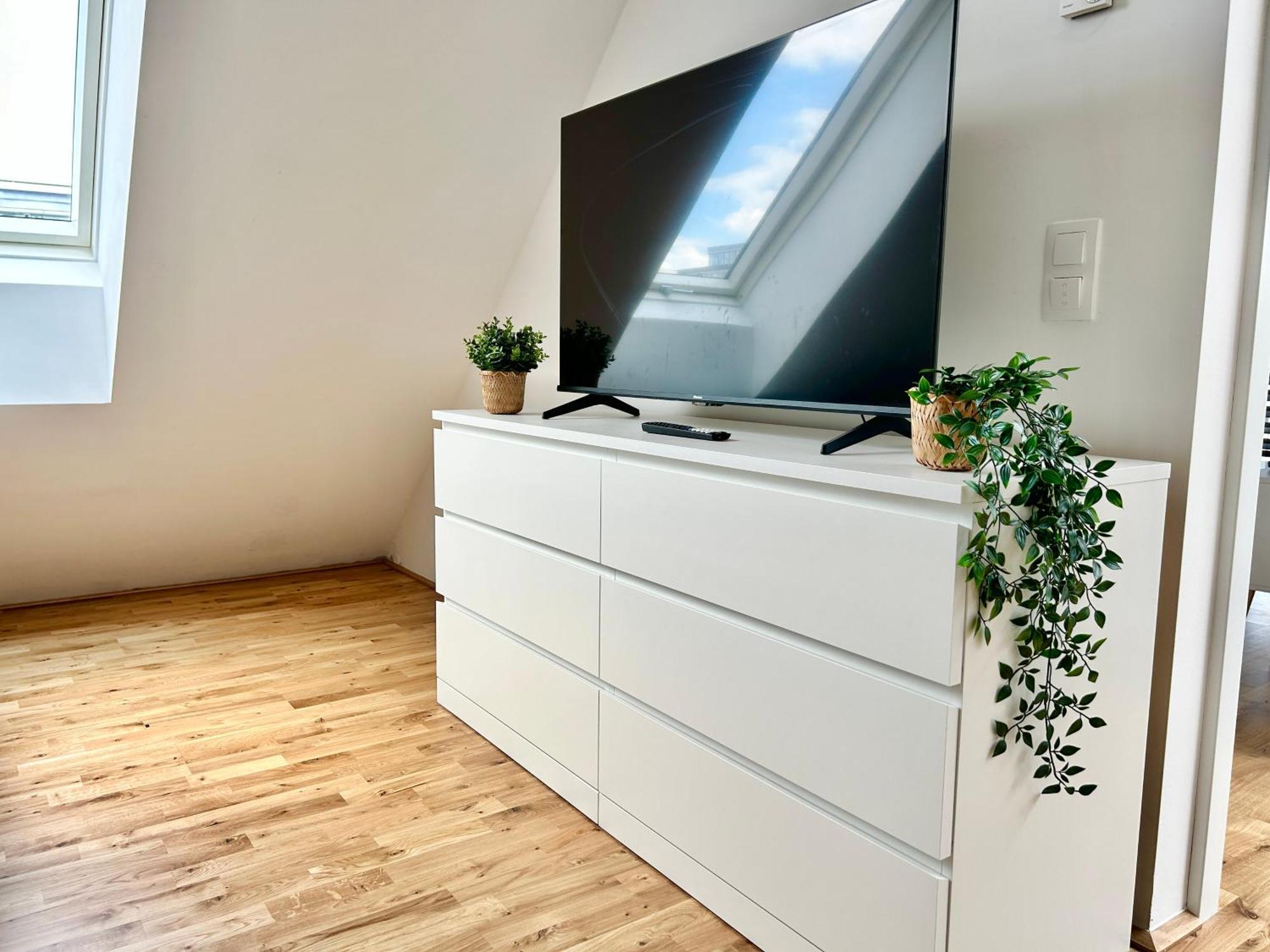 Modern Apartment With Balcony & Free Parking - Nearby Metro Vídeň Exteriér fotografie