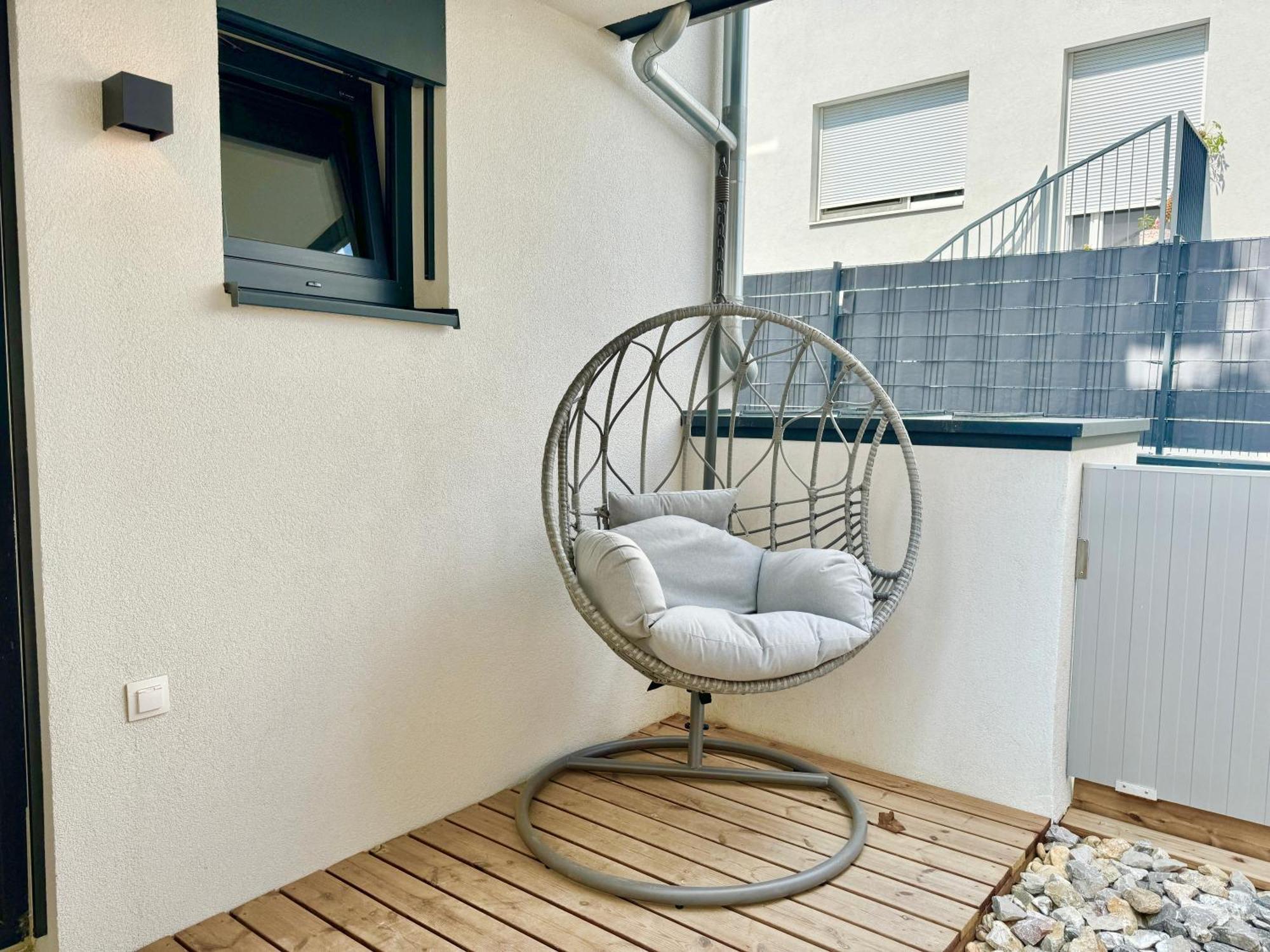 Modern Apartment With Balcony & Free Parking - Nearby Metro Vídeň Exteriér fotografie