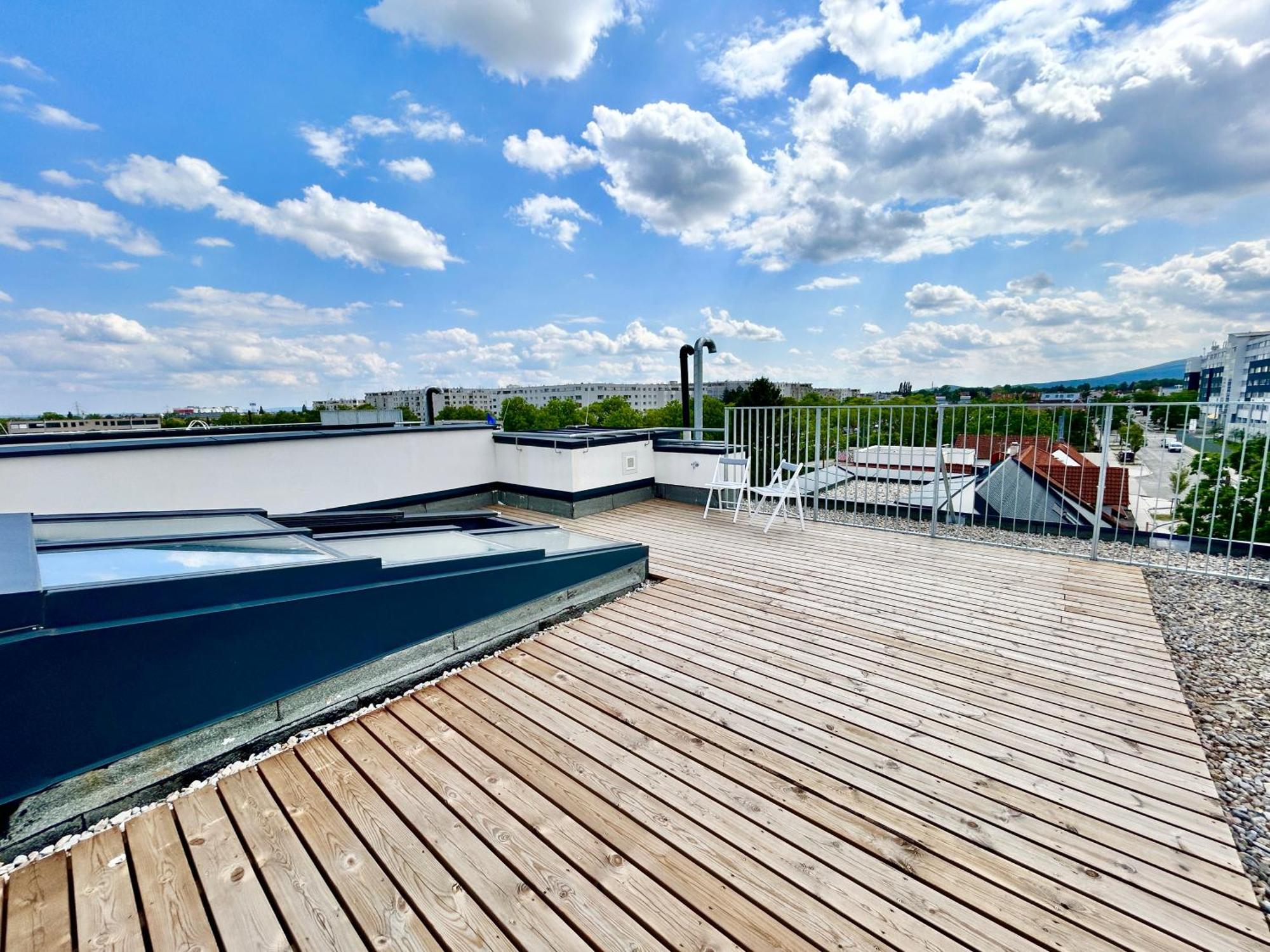 Modern Apartment With Balcony & Free Parking - Nearby Metro Vídeň Exteriér fotografie