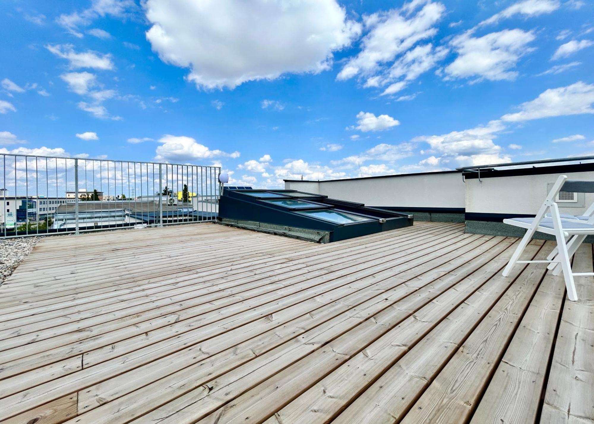 Modern Apartment With Balcony & Free Parking - Nearby Metro Vídeň Exteriér fotografie